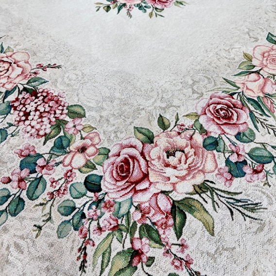 Gobelínový obrus Šípková Ruženka 100x100cm
