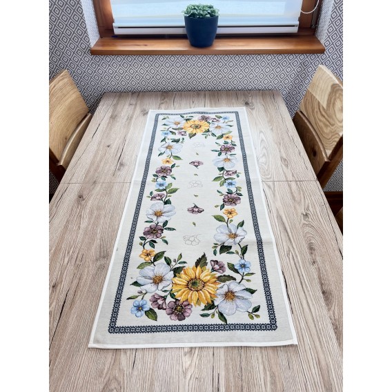 Gobelínový obrus Slnečnica v záhrade 40x100cm