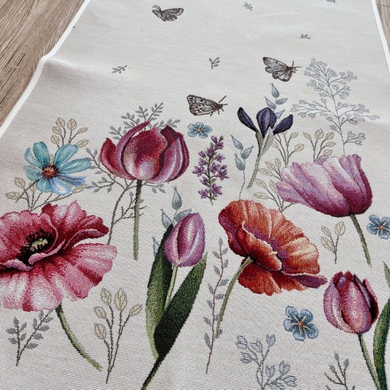 Gobelínový obrus Maky v záhrade 45x140cm