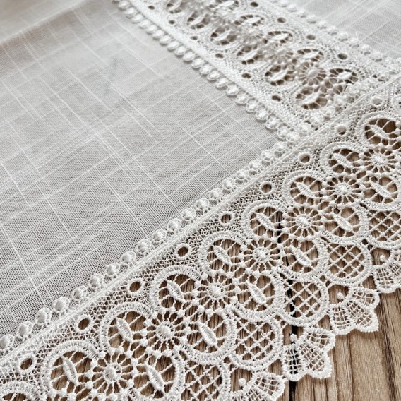 Obrus s krajkou biely 2603 40x85cm