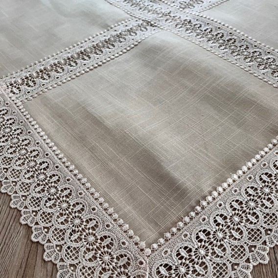 Obrus s krajkou béžový 2814 85x85cm