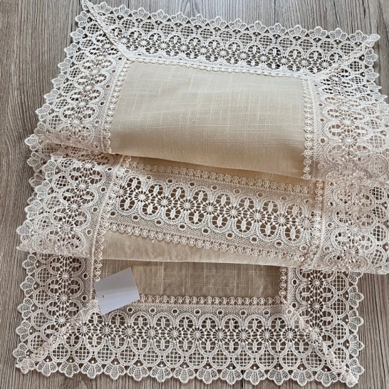 Ubrus s krajkou béžový 2814 40x110cm