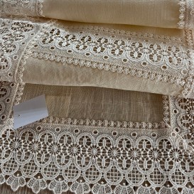 Ubrus s krajkou béžový 2814 40x110cm