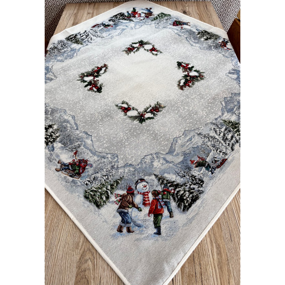 Gobelínový obrus Stavaní sněhuláka 100x100cm