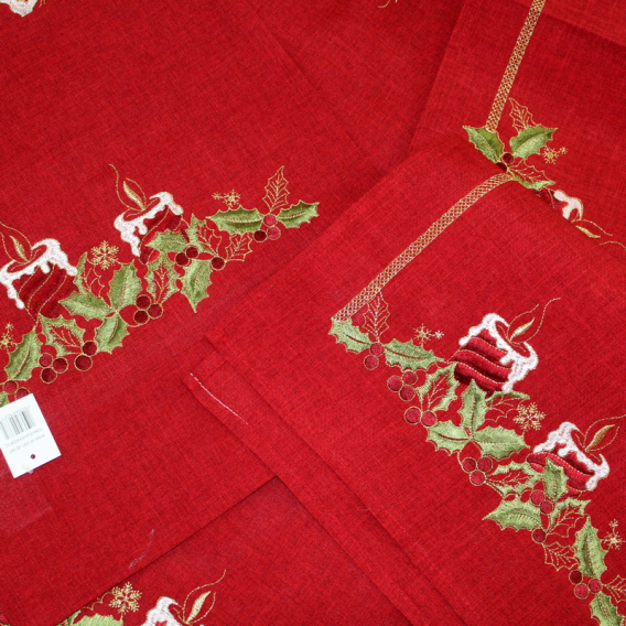 Vánočný vyšívaný ubrus červený - svíčky 5081 40x160cm