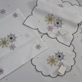 Vianočný vyšívaný obrus biely -vločky 5105 85x85cm
