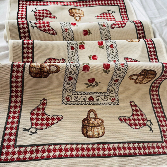 Gobelínový veľkonočný obrus Sliepky a kohúty  40x100cm