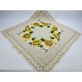 Vyšívaný obrus s krajkou - slnečnice  95x95cm