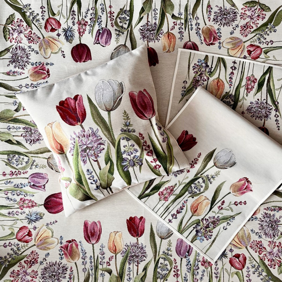 Gobelínový obrus Tulipány 100x100cm