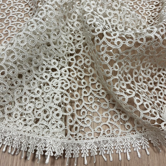 Krajkový ubrus béžový 058