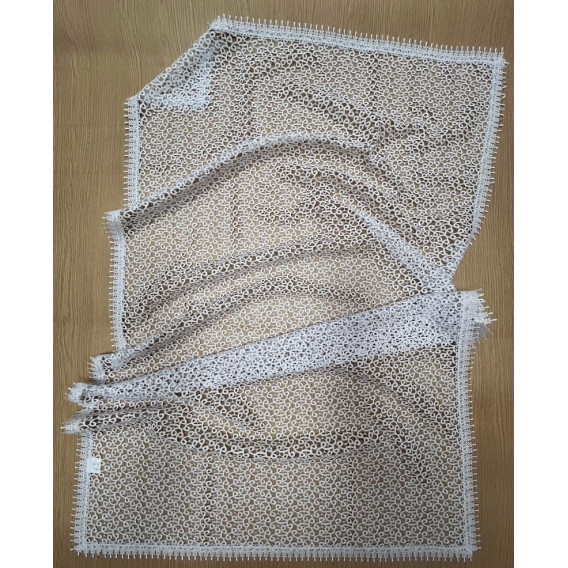 Krajkový ubrus bílí 058