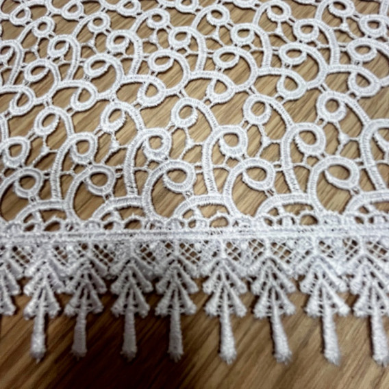 Krajkový ubrus bílí 058