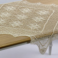Háčkovaný ubrus béžový