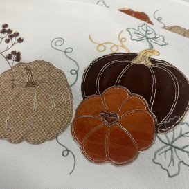 Jesenný vyšívaný obrus 5298 85x85cm