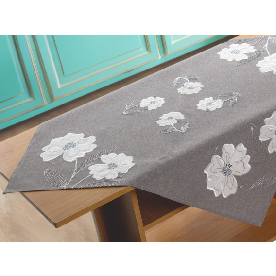 Obrus vyšívaný sivý s bielymi kvetmi rôzne rozmery