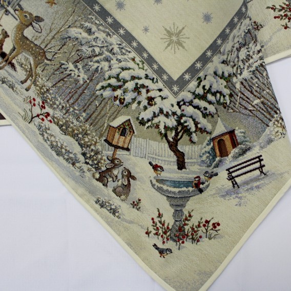 Gobelínový ubrus Zasnežený les 100x100cm
