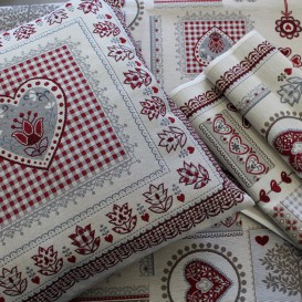 Gobelínový obrus Červené srdiečka