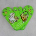 Kuchynské rukavice veľkonočný baranček - zelená