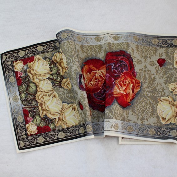 Gobelínový  ubrus Tmavé barokové květy  40x100cm