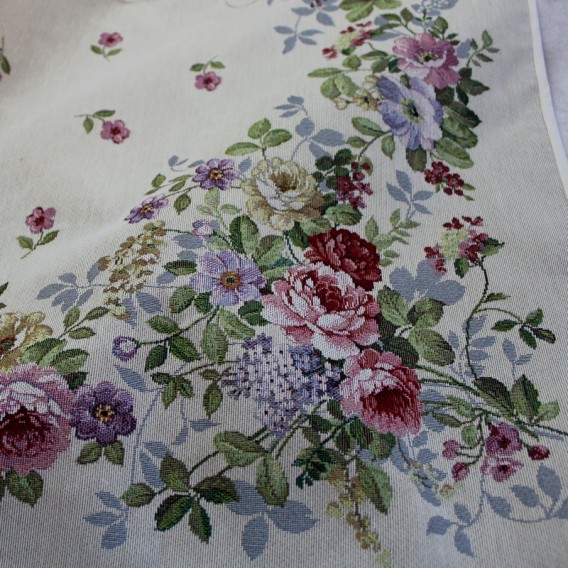 Gobelínový obrus Ružový sad 100x100cm