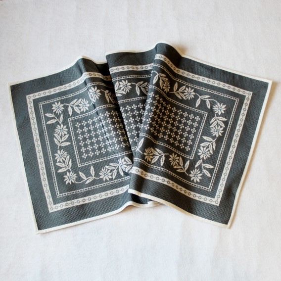 Gobelínový obrus Sivý 40X100cm